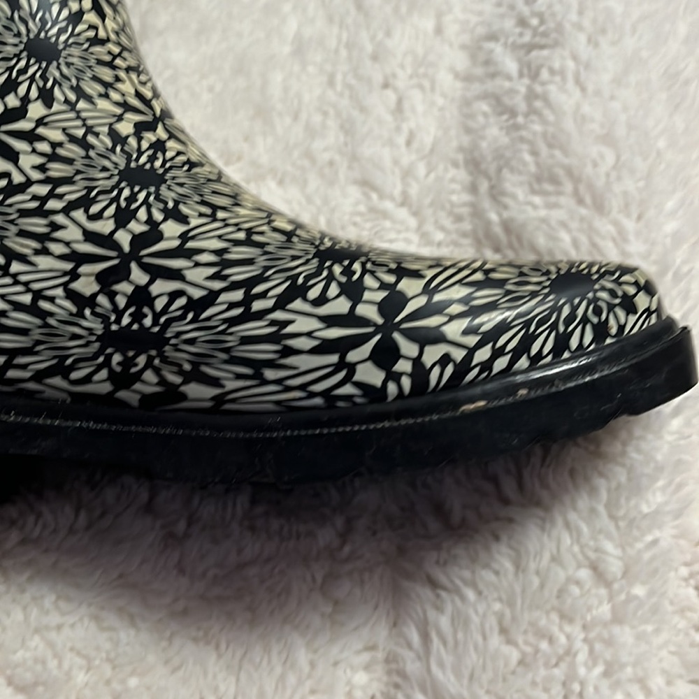Rain Boots - Picture 11 of 17